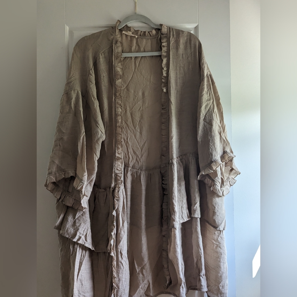 Easel Plus Size Ruffle Cardigan/Kimono